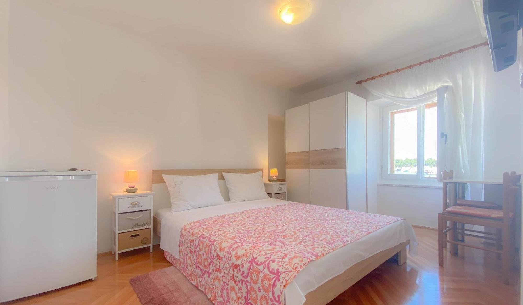 Demark Room 2 Новиград Екстериор снимка
